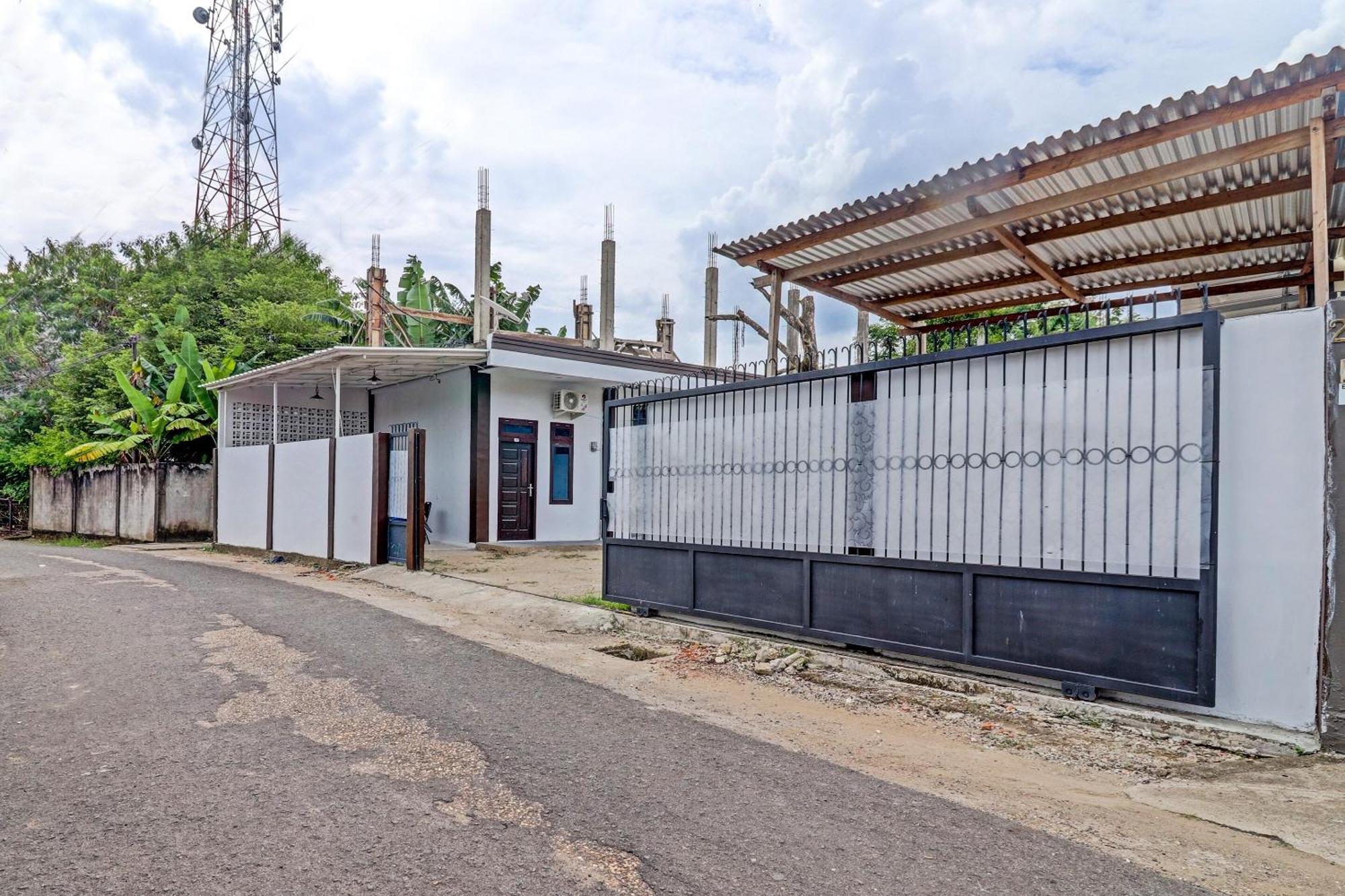 Super Oyo 91497 Waskita Residence Syariah Jambi Εξωτερικό φωτογραφία